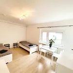 Apartment B - Monteursunterkunft - Einzelbetten - Gute Anbindung - Bettwäsche