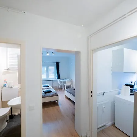 Have-a-nice-stay - B - Monteursunterkunft - Einzelbetten - Gute Anbindung - Bettwaesche *