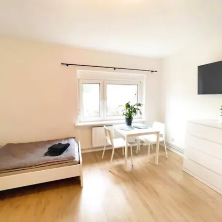 Have-a-nice-stay - - Monteursunterkunft - Einzelbetten - Gute Anbindung - Bettwaesche Apartman Schwarzenbek