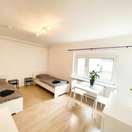 Apartman Have-a-nice-stay - - Monteursunterkunft - Einzelbetten - Gute Anbindung - Bettwaesche