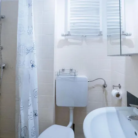 Have-a-nice-stay - - Monteursunterkunft - Einzelbetten - Gute Anbindung - Bettwaesche Apartman Schwarzenbek